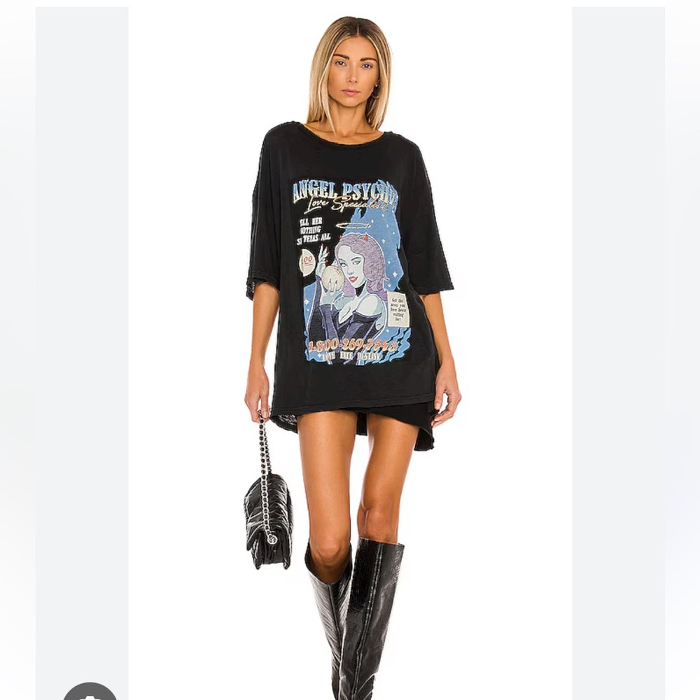 NWOT Boys Lie "Angel psychic"
Visit >
Black One Size Tee Supima Cotton